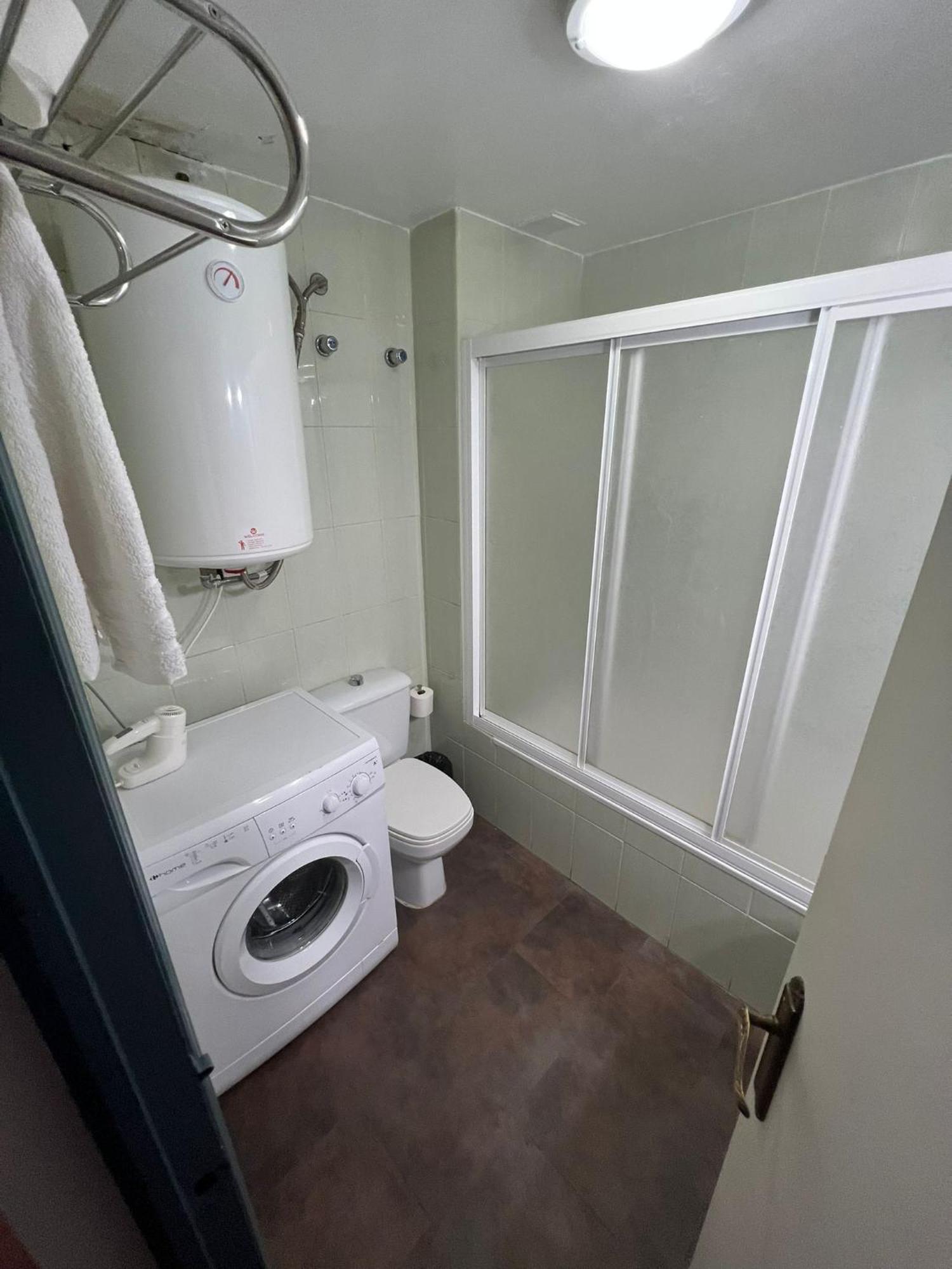Apartamentos Playa Bajondillo ตอร์เรโมลิโนส ห้อง รูปภาพ